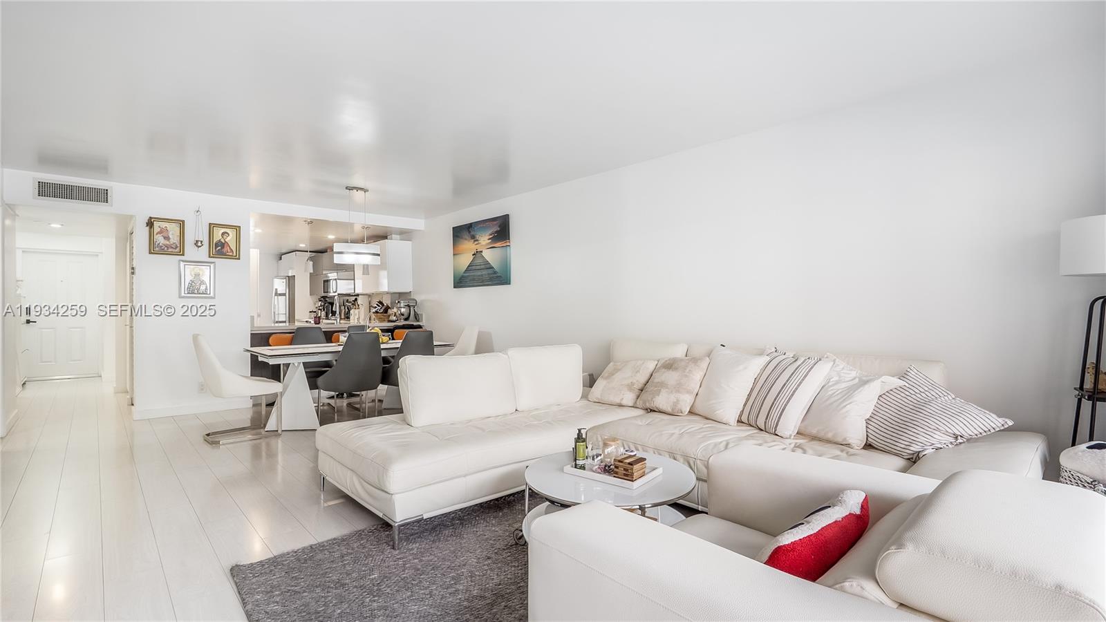 2029 N Ocean Blvd 404