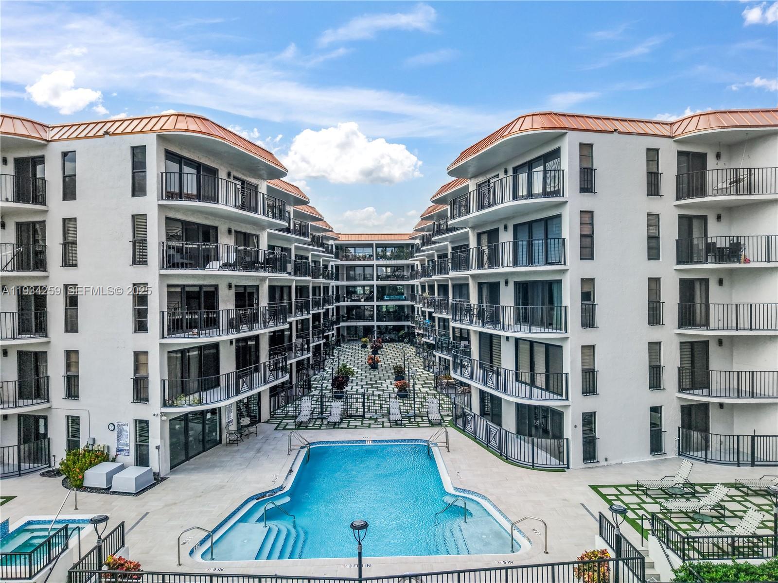 TRADEWINDS BY THE SEA CON - Residential