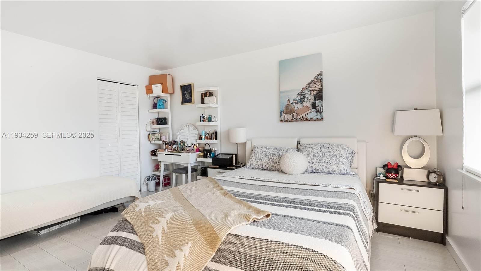 TRADEWINDS BY THE SEA CON - Residential