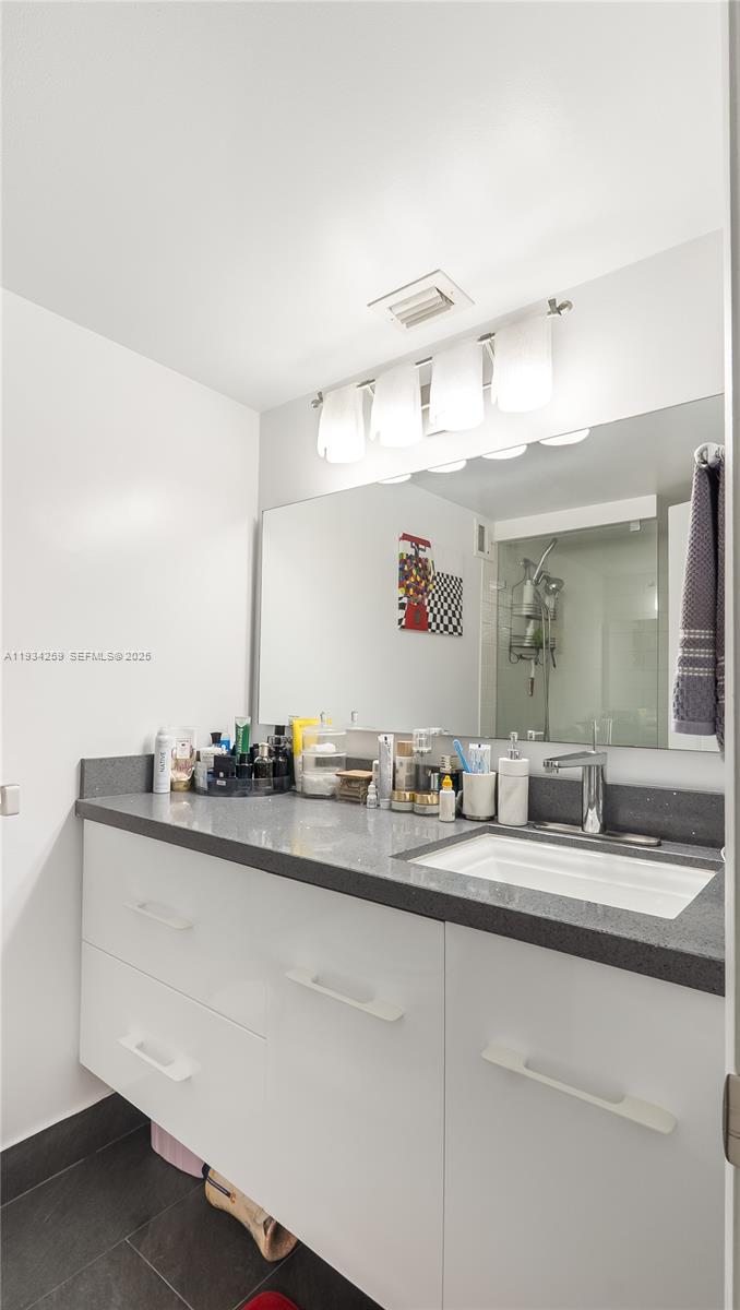 TRADEWINDS BY THE SEA CON - Residential