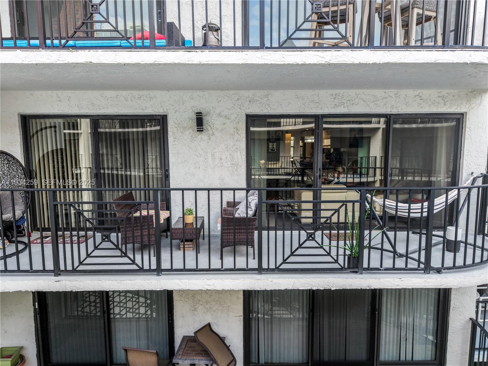 TRADEWINDS BY THE SEA CON - Residential