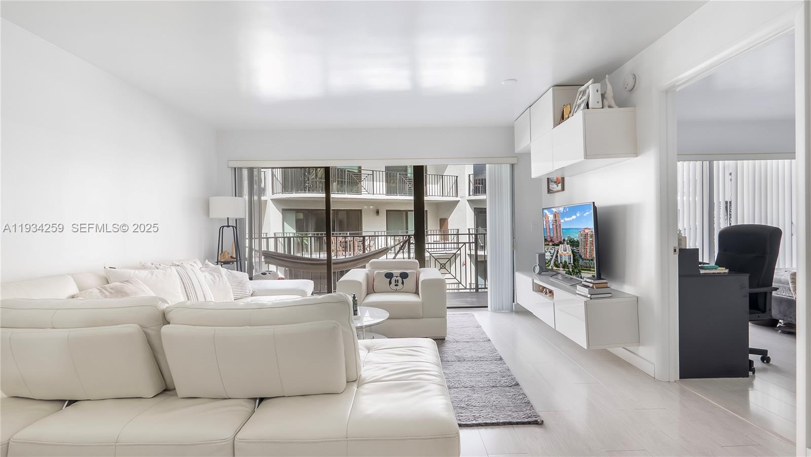 TRADEWINDS BY THE SEA CON - Residential