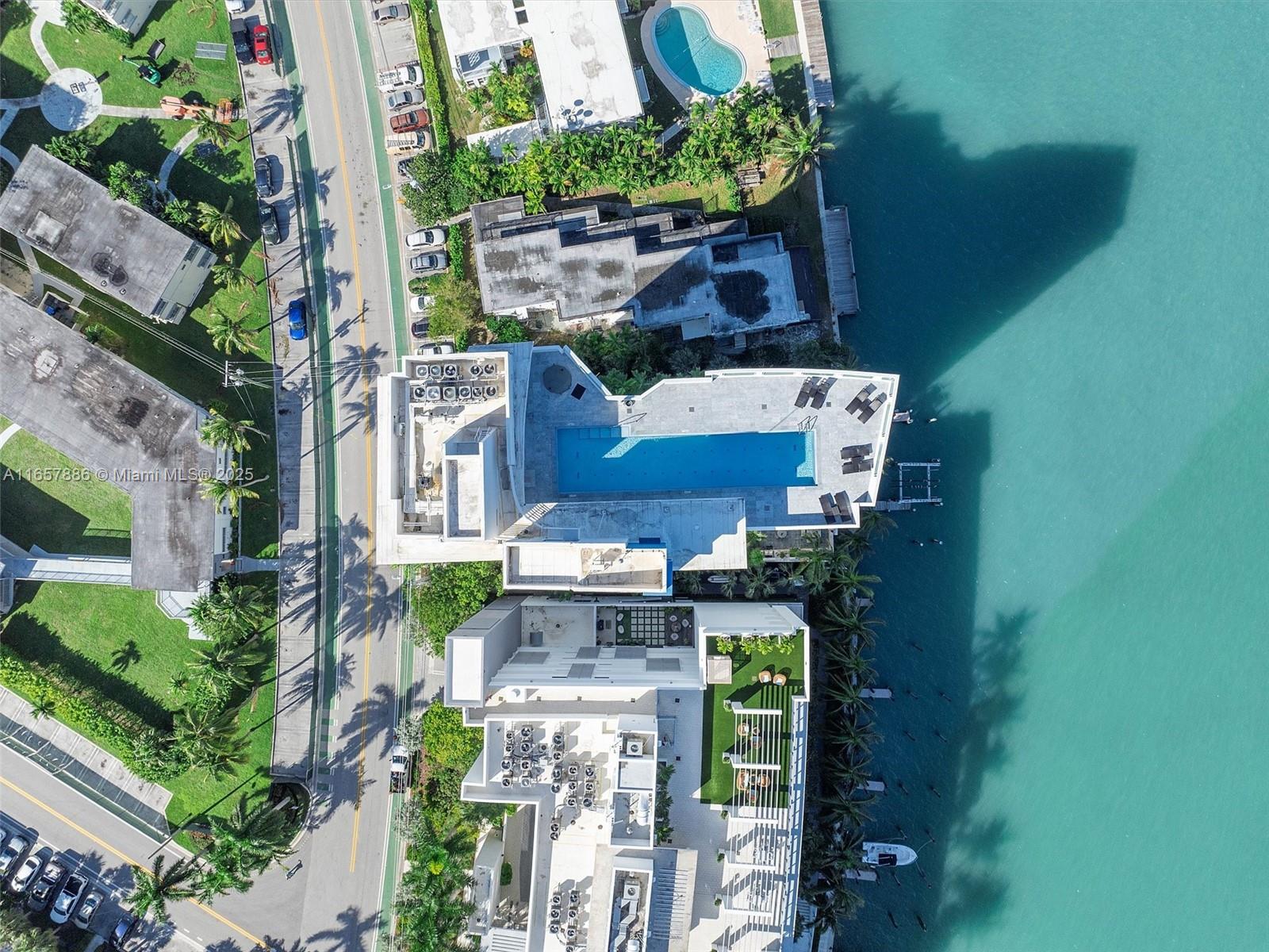 LE NAUTIQUE AT HAULOVER I - Residential