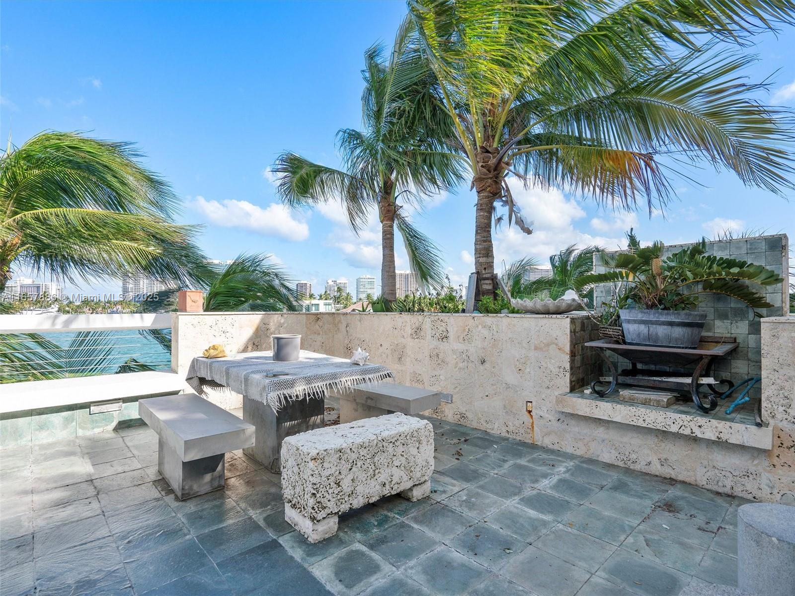 LE NAUTIQUE AT HAULOVER I - Residential