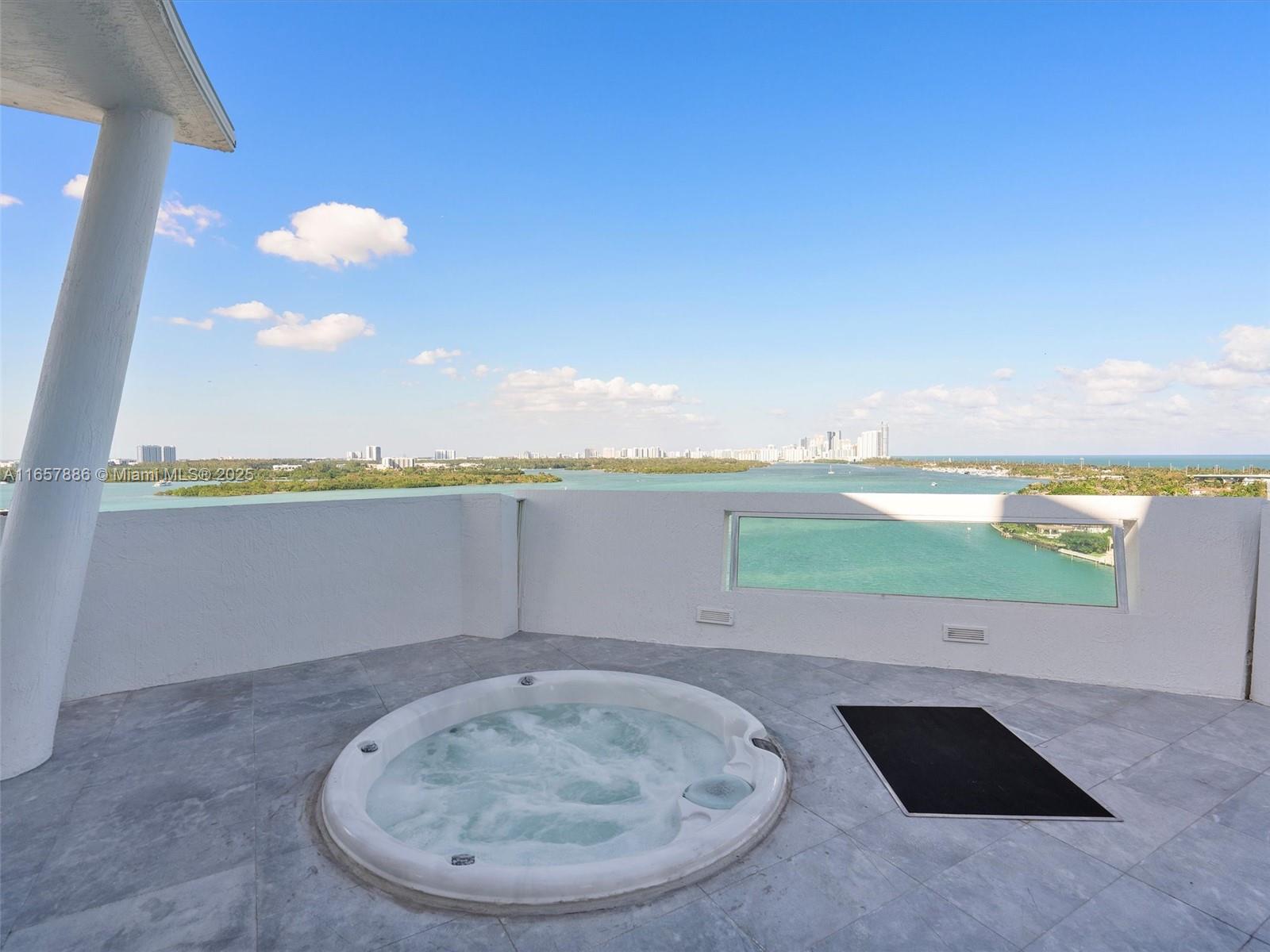 LE NAUTIQUE AT HAULOVER I - Residential