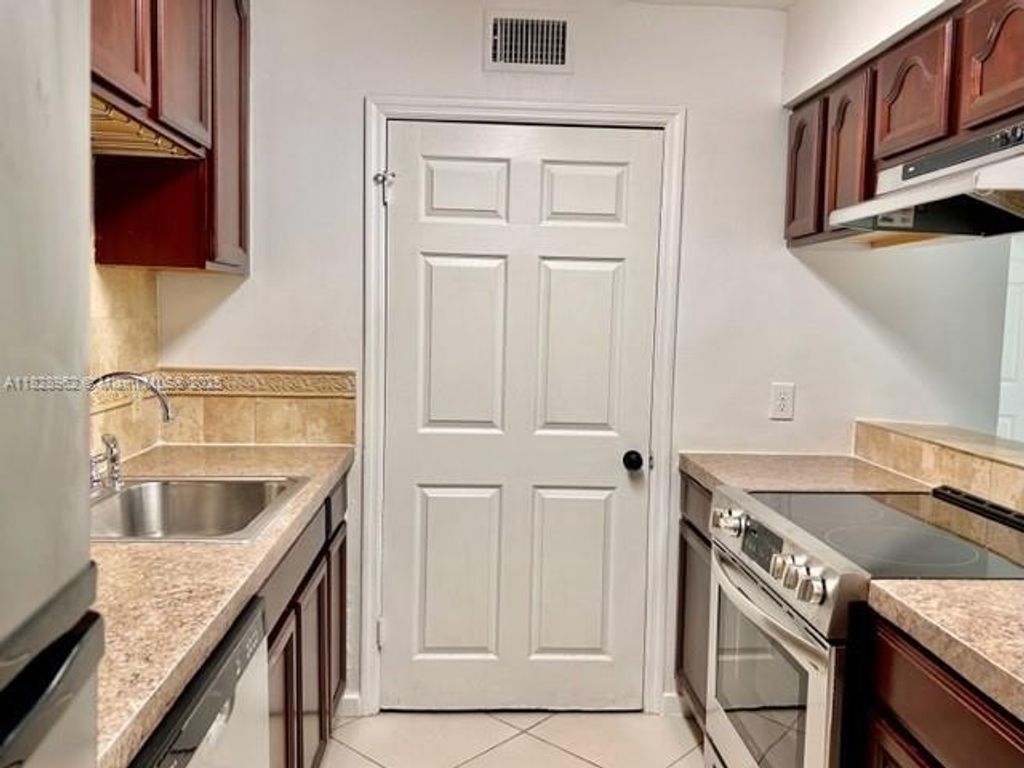 Photo of 2303 N Congress Ave #12, Boynton Beach, FL 33426 (MLS # A11828962)