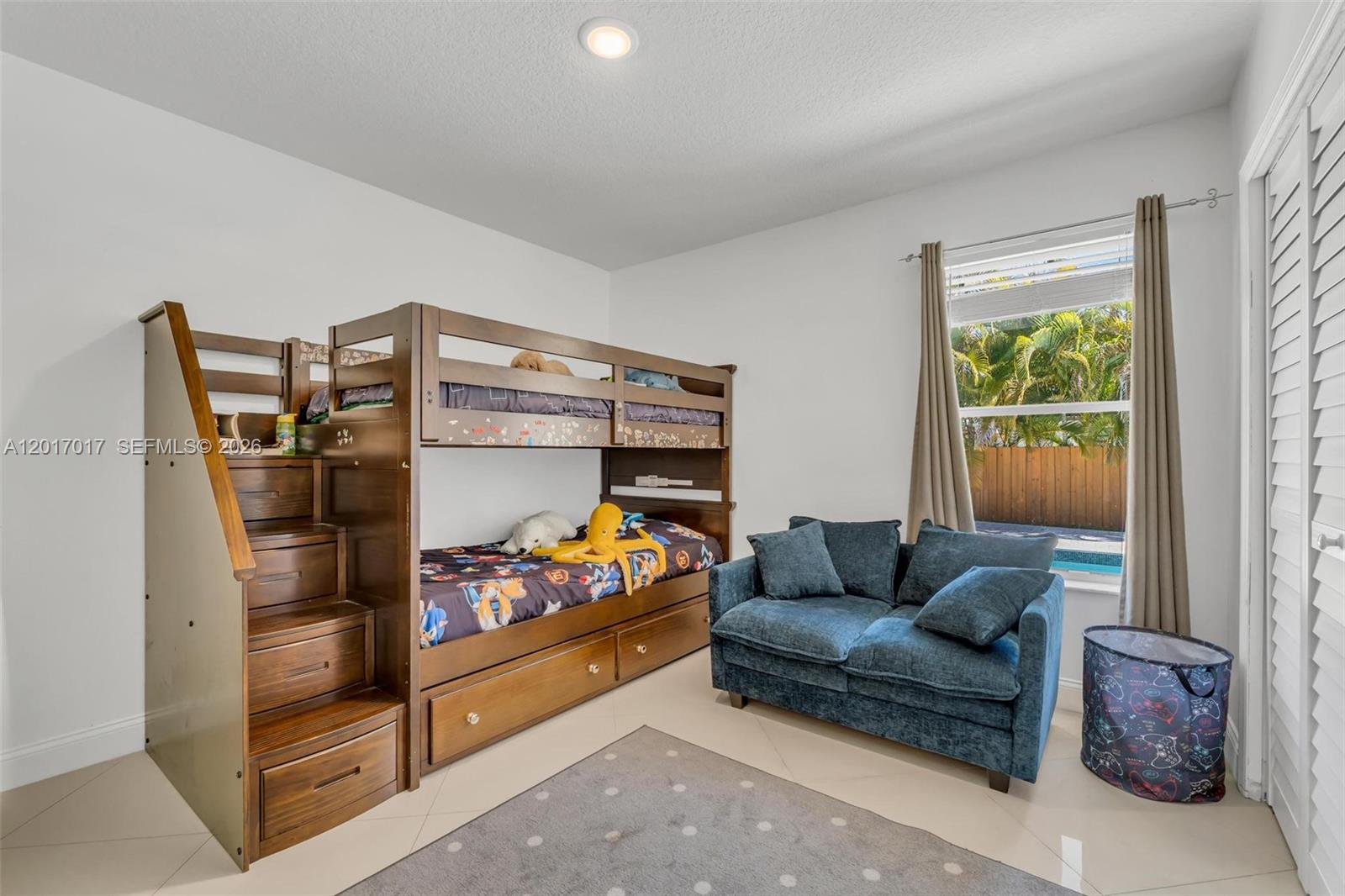 MANDY SUB - Residential Lease