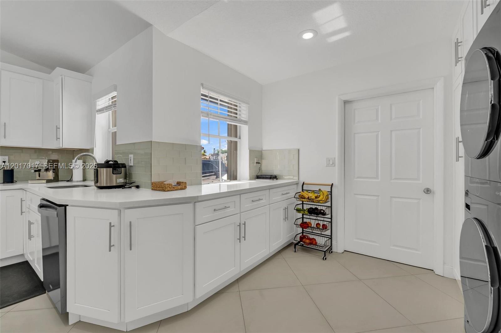 MANDY SUB - Residential Lease