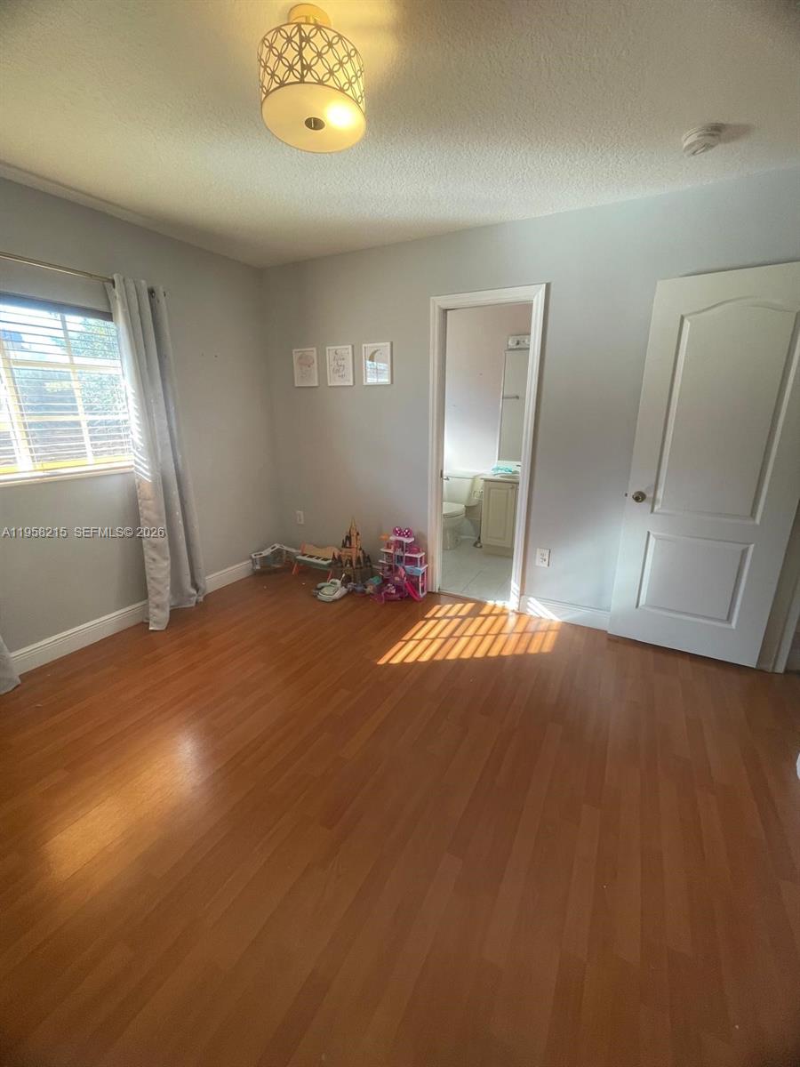 PARK LAKES BY THE MEADOWS - Residential