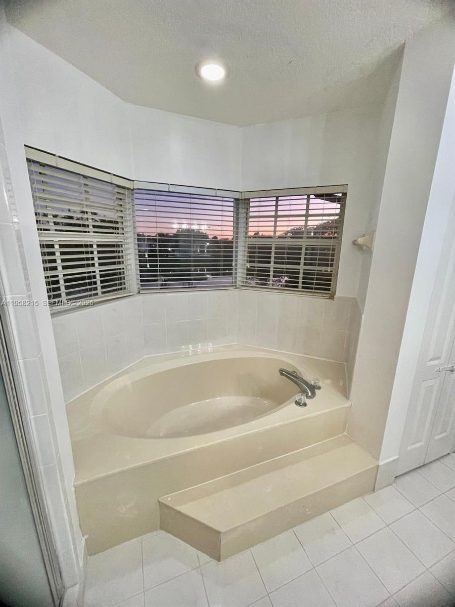 PARK LAKES BY THE MEADOWS - Residential