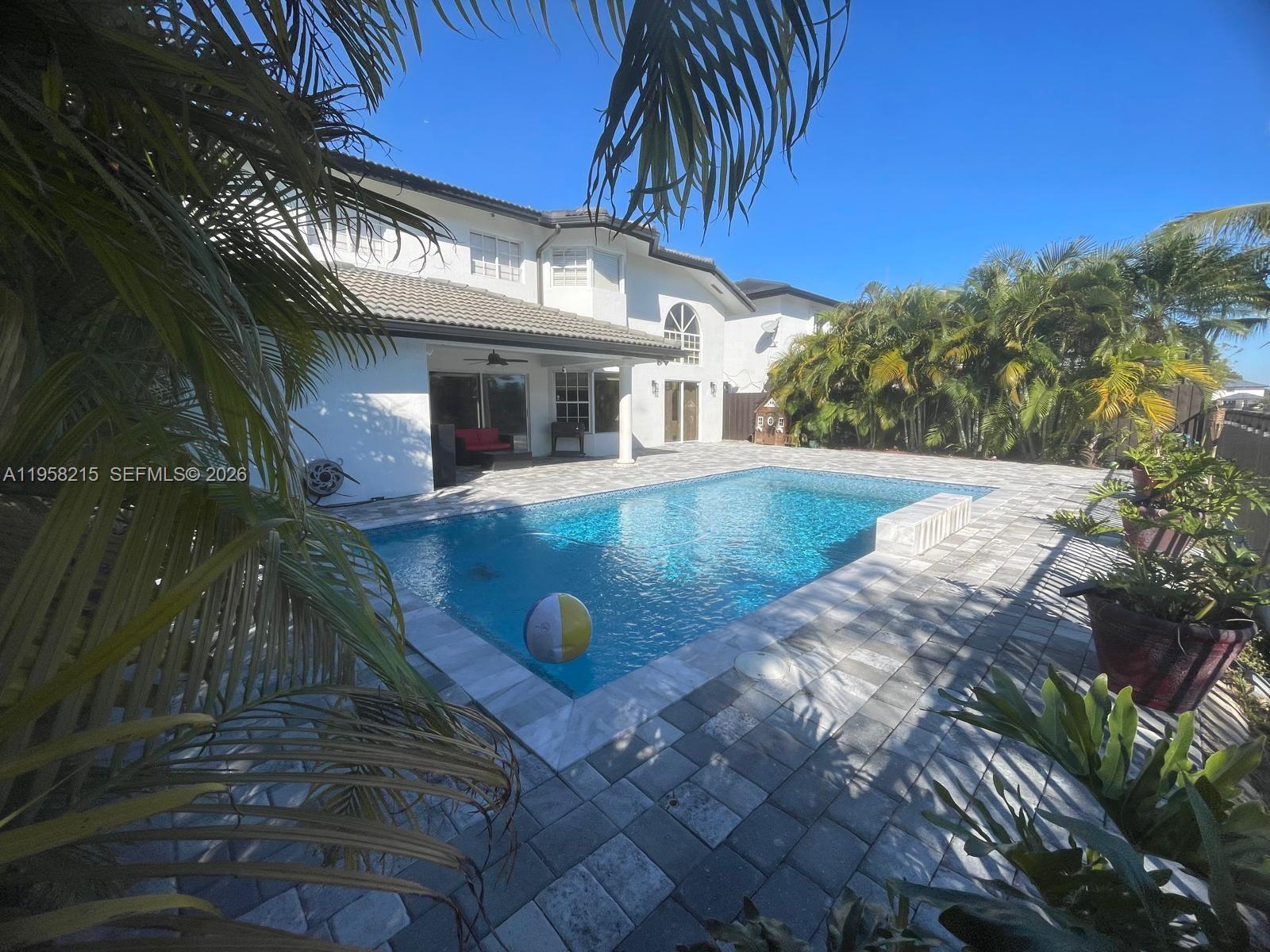 PARK LAKES BY THE MEADOWS - Residential