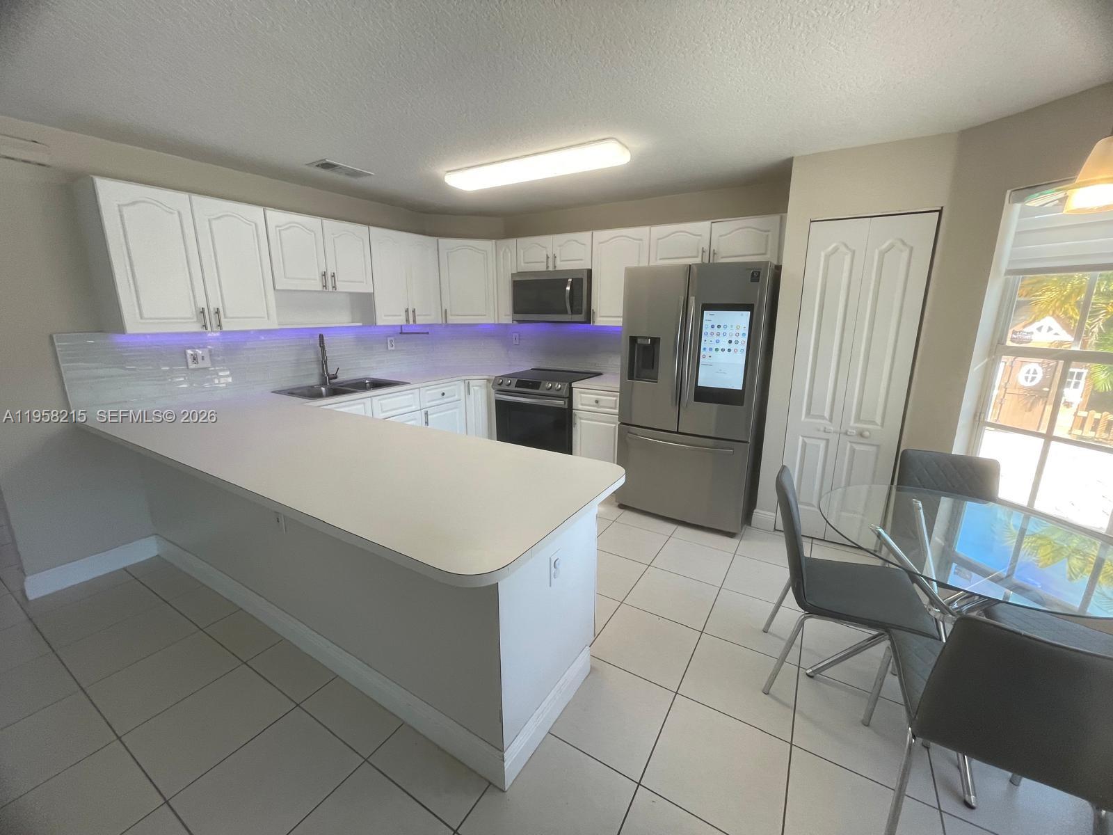 PARK LAKES BY THE MEADOWS - Residential