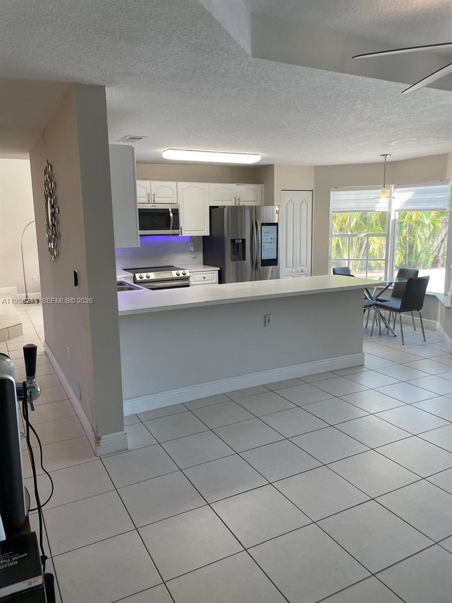 PARK LAKES BY THE MEADOWS - Residential