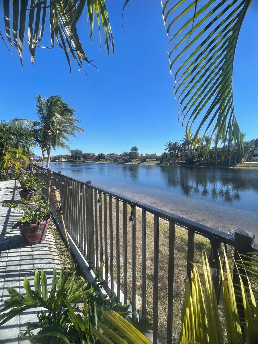 PARK LAKES BY THE MEADOWS - Residential