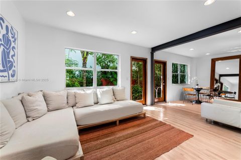 226 Jefferson Ave 2 Miami Beach FL 33139