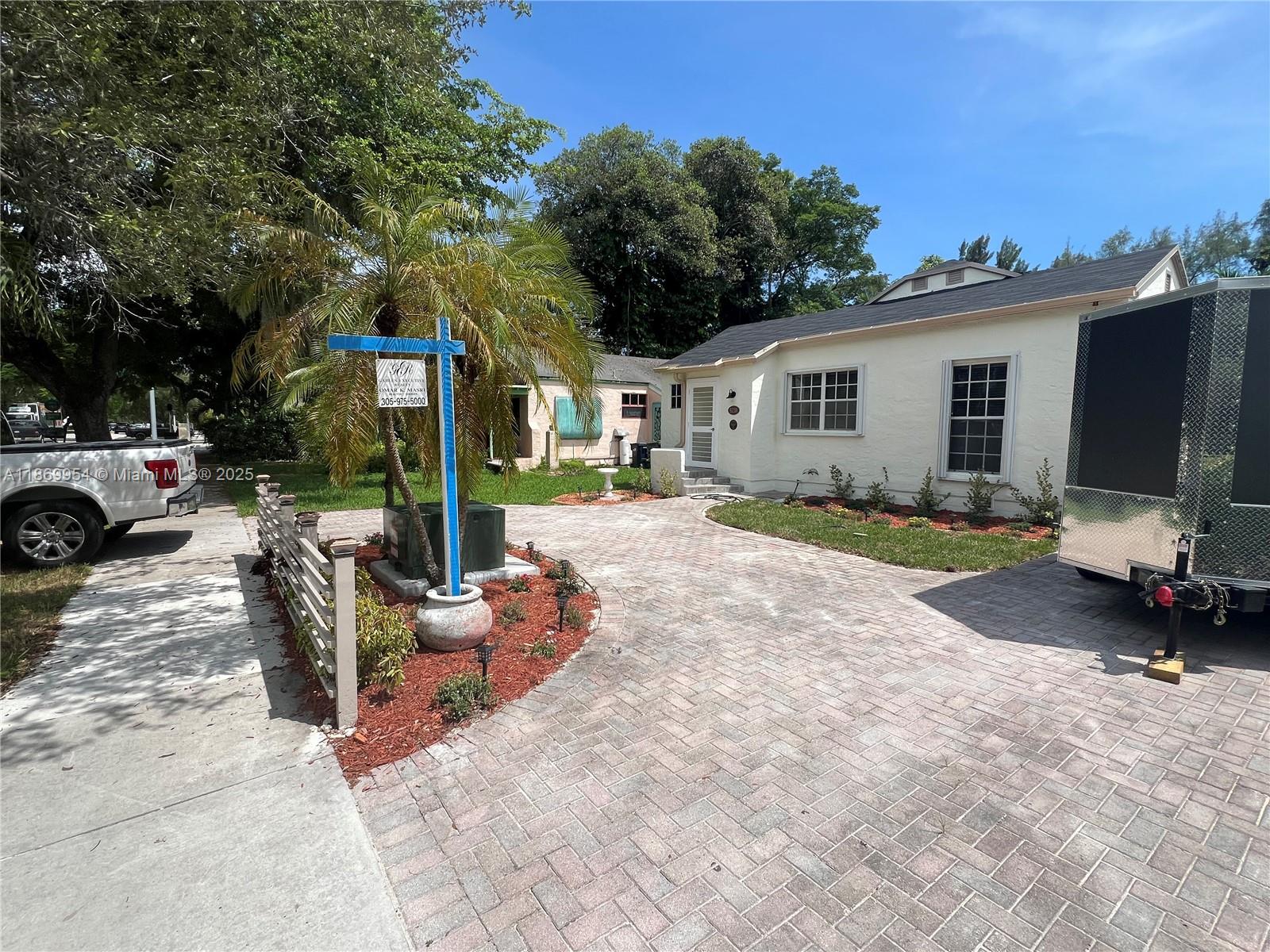 CAMBRIDGE LAWNS - Residential