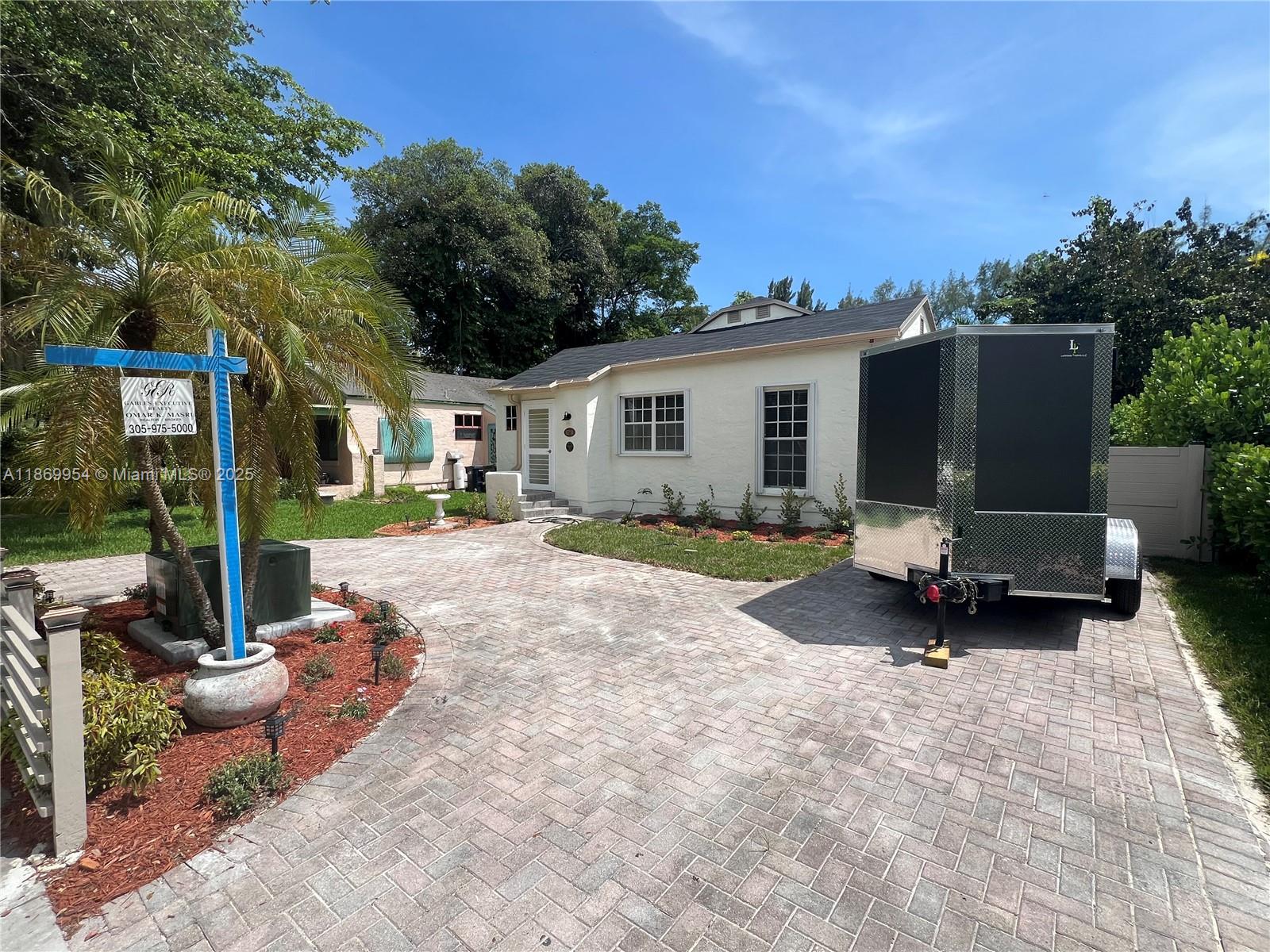 CAMBRIDGE LAWNS - Residential