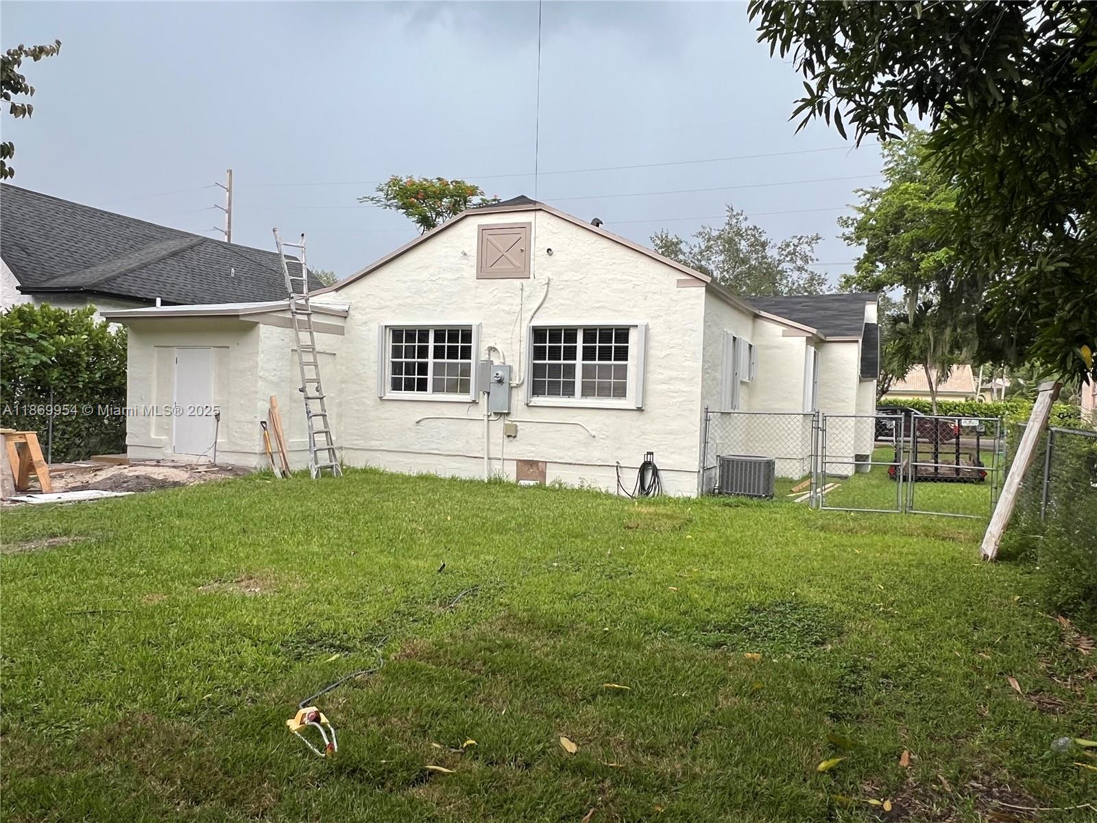 CAMBRIDGE LAWNS - Residential