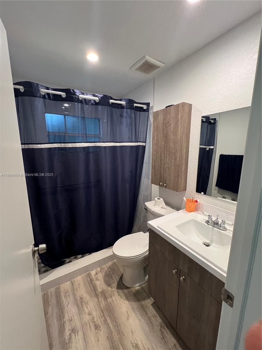 CAMBRIDGE LAWNS - Residential