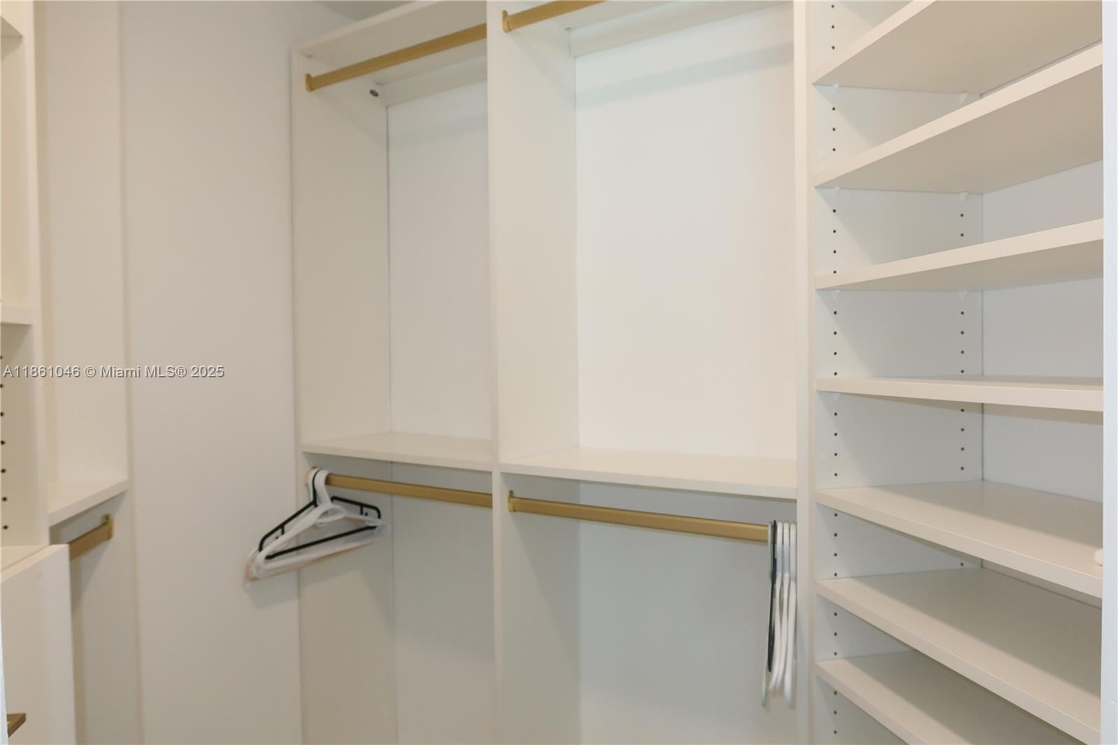 500 BRICKELL EAST CONDO - Residential Lease