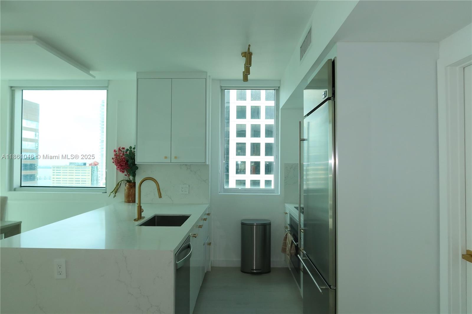 500 BRICKELL EAST CONDO - Residential Lease