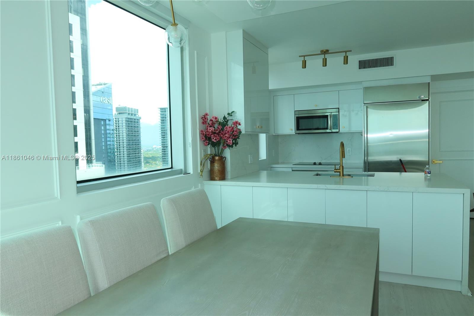 500 BRICKELL EAST CONDO - Residential Lease