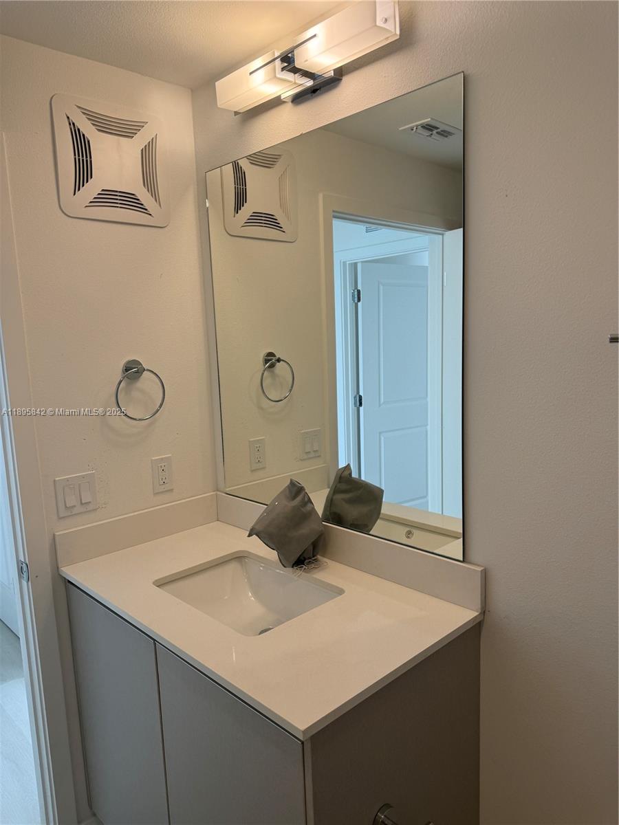 Millenia Park Tower III - Residential Lease