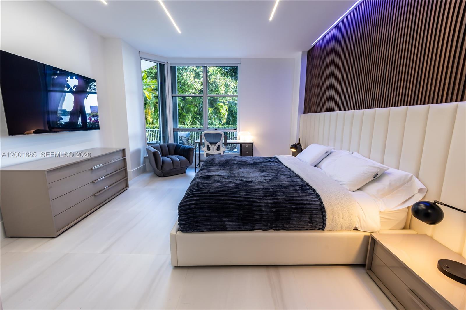 MYSTIC POINTE CONDO NO ON - Residential Lease