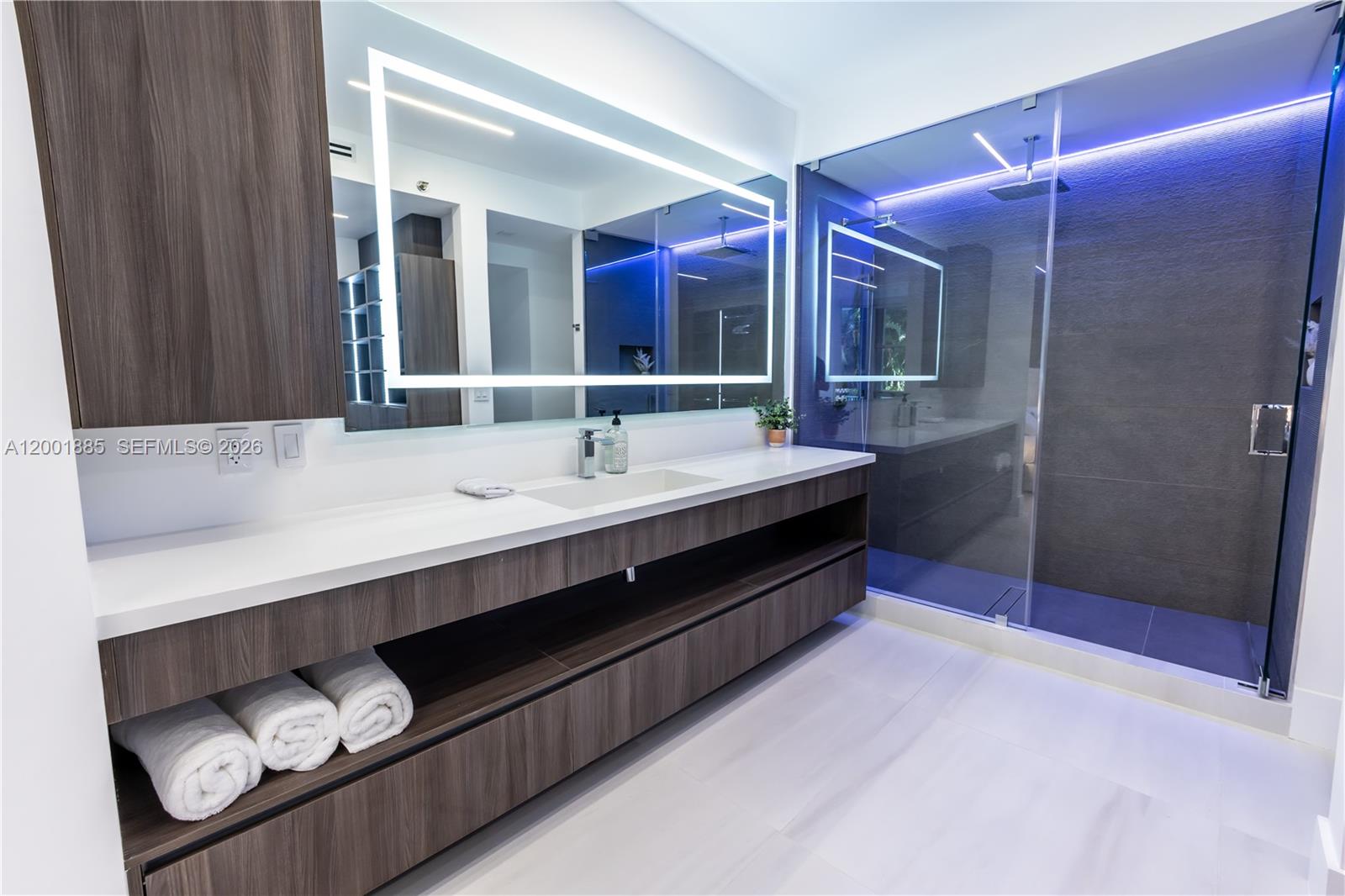 MYSTIC POINTE CONDO NO ON - Residential Lease