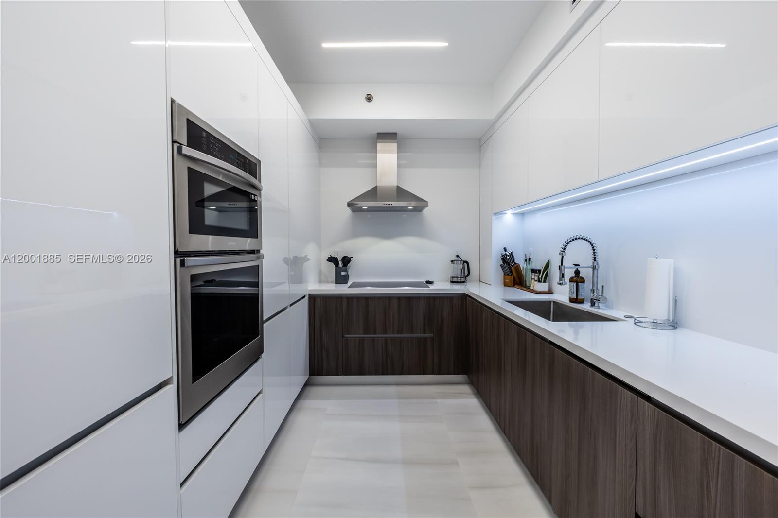MYSTIC POINTE CONDO NO ON - Residential Lease