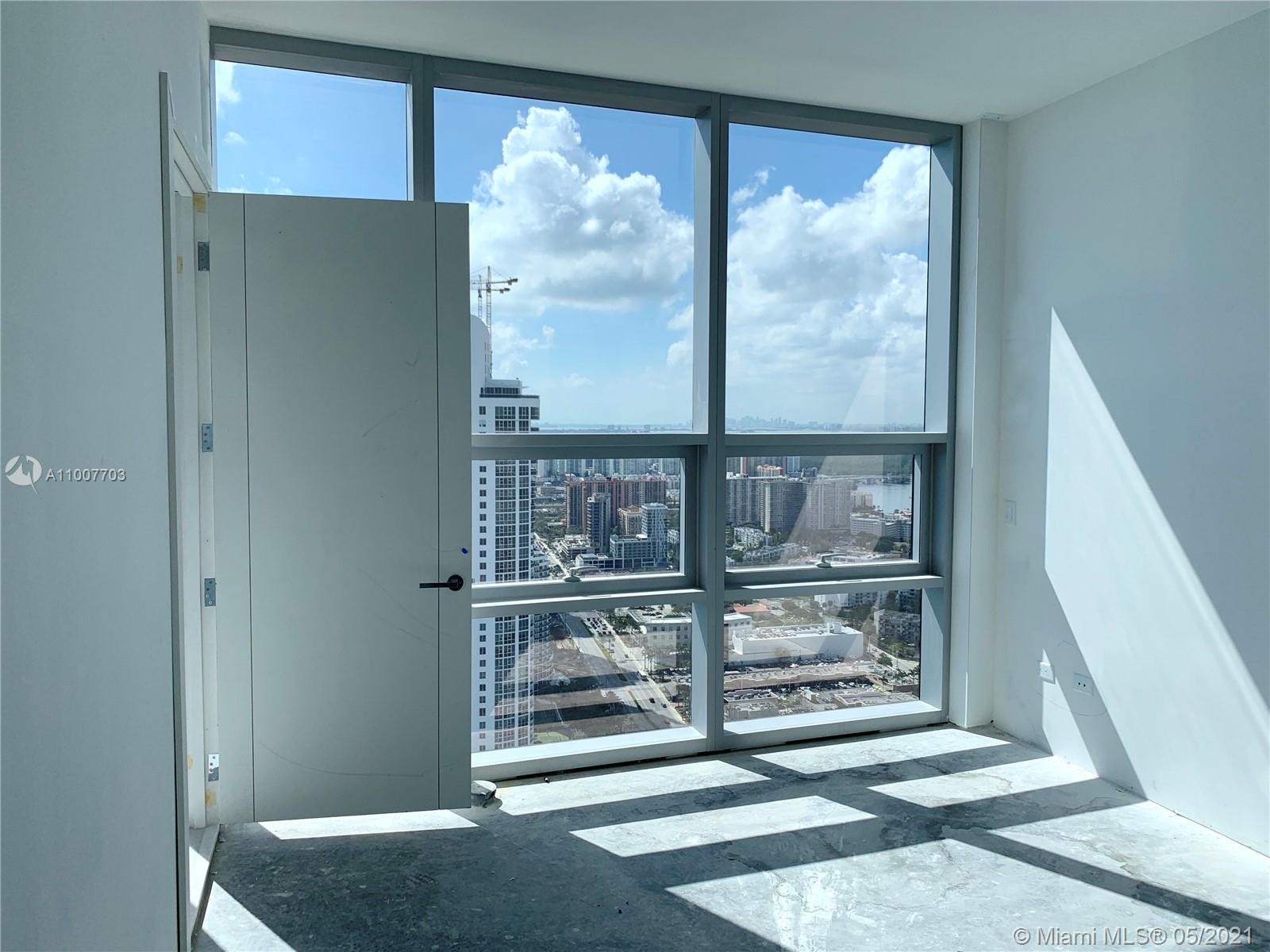 Turnberry Ocean Club - Residential