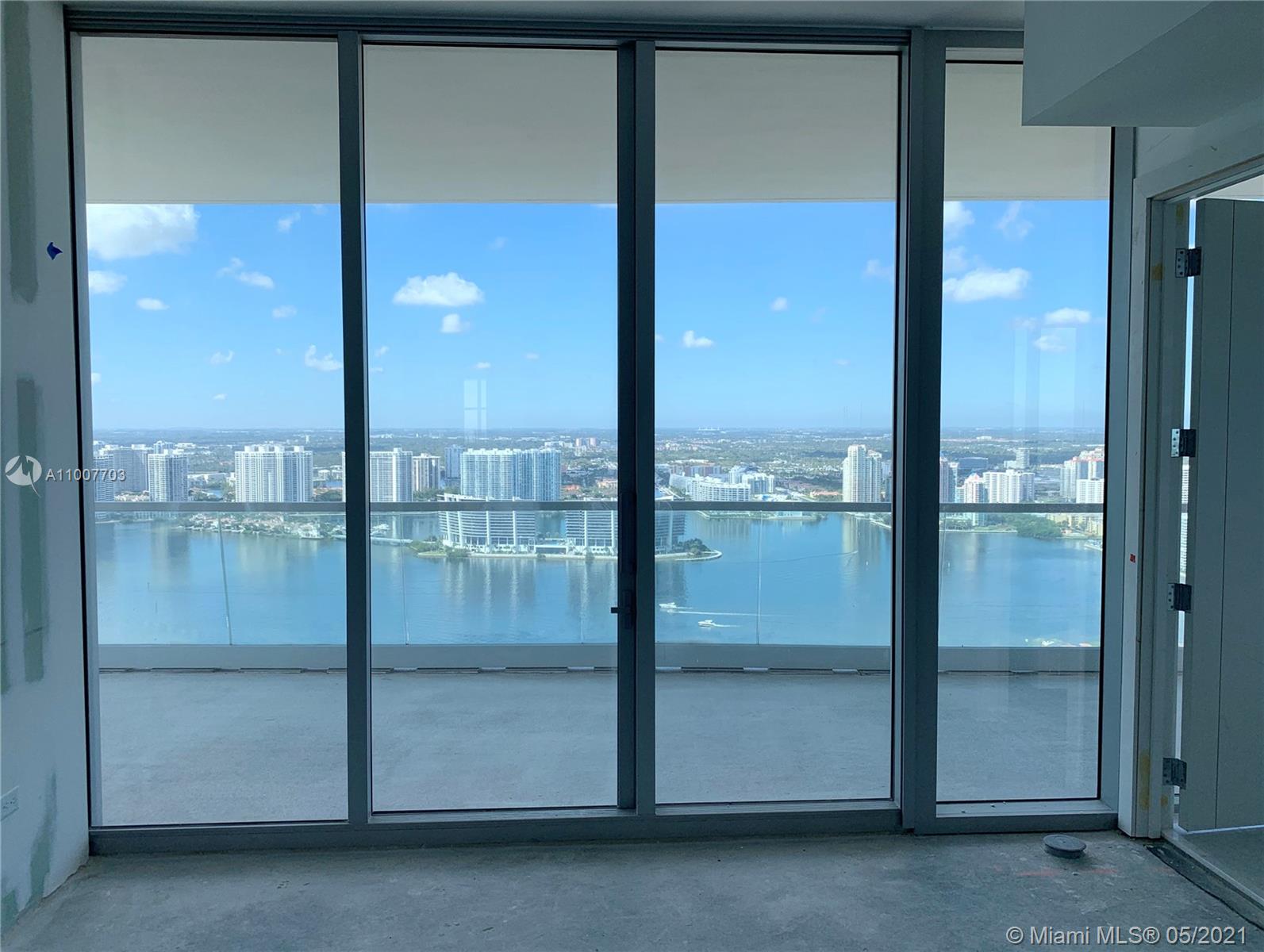 Turnberry Ocean Club - Residential