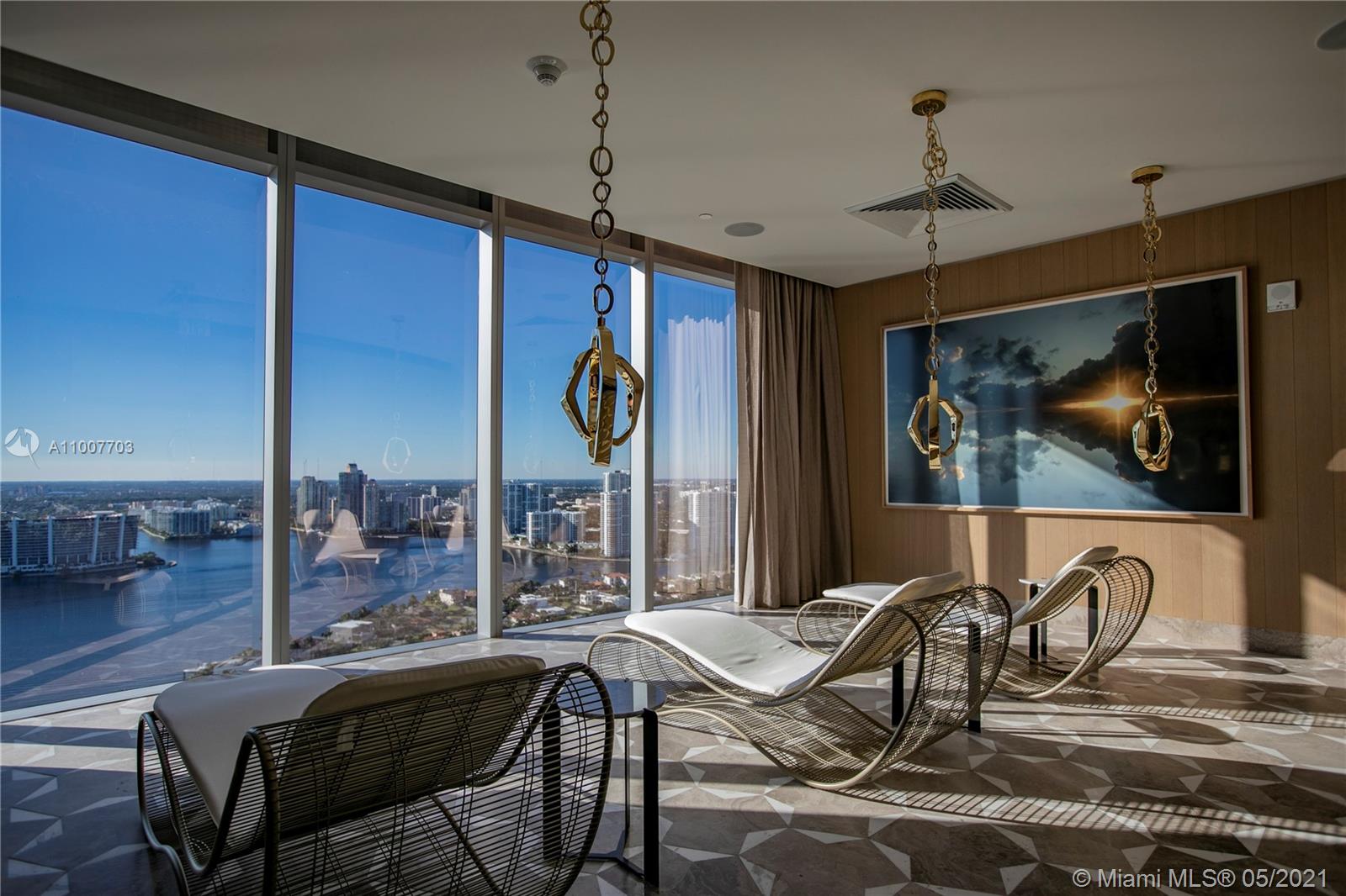 Turnberry Ocean Club - Residential