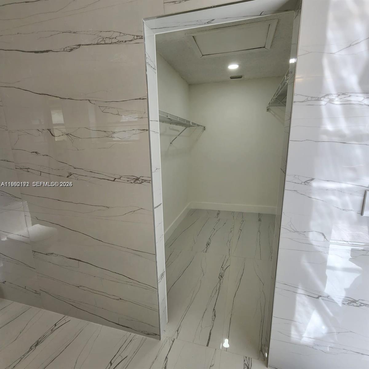 SANDALFOOT COVE SEC 12 - Residential