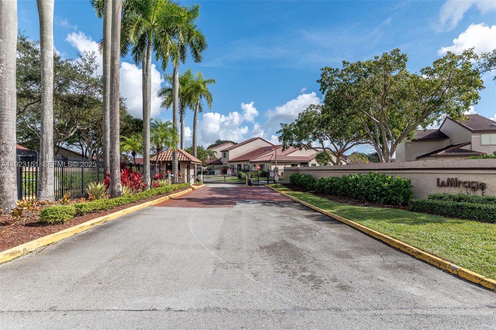 S & R OF INVERRARY PAR F - Residential