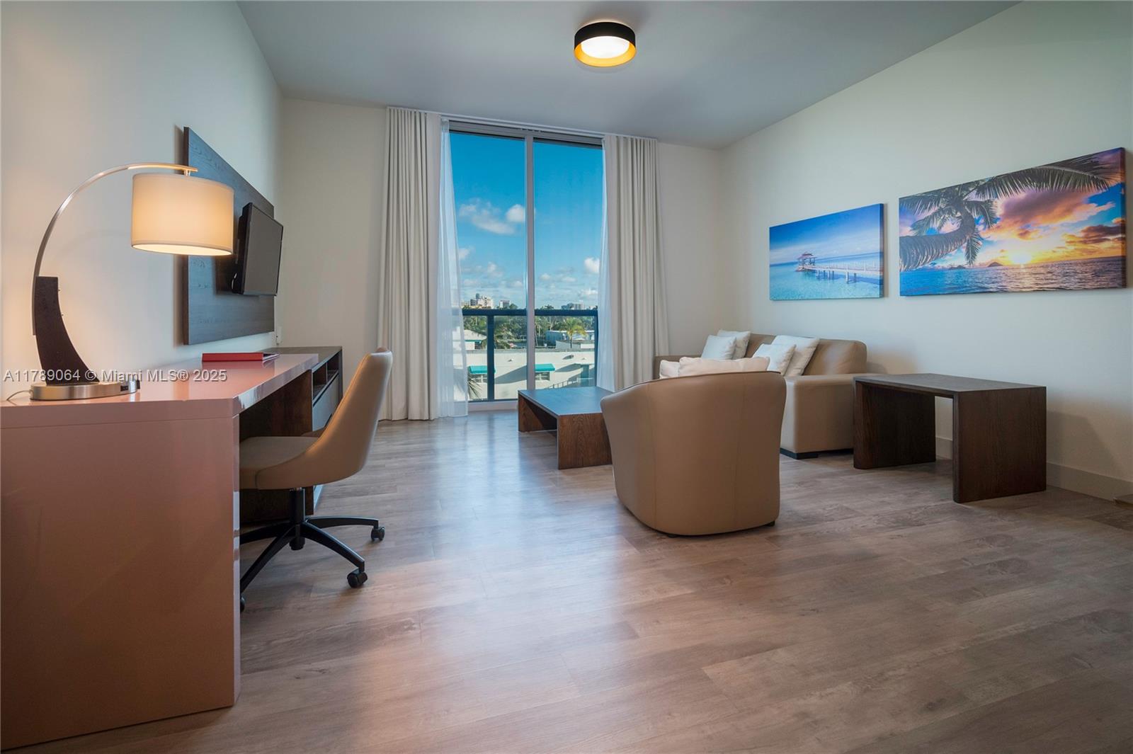 COSTA HOLLYWOOD CONDO - Residential