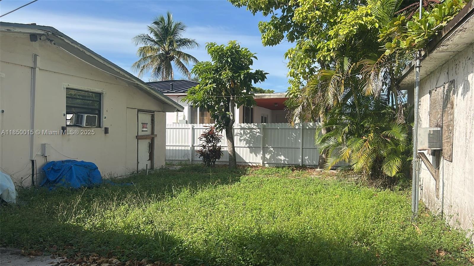 COUNTRY CLUB ESTATES SEC - Residential