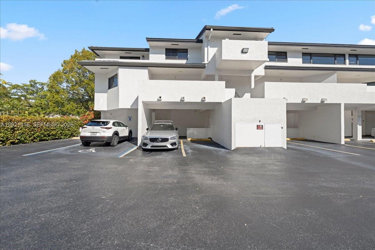 5750 Turin St 207