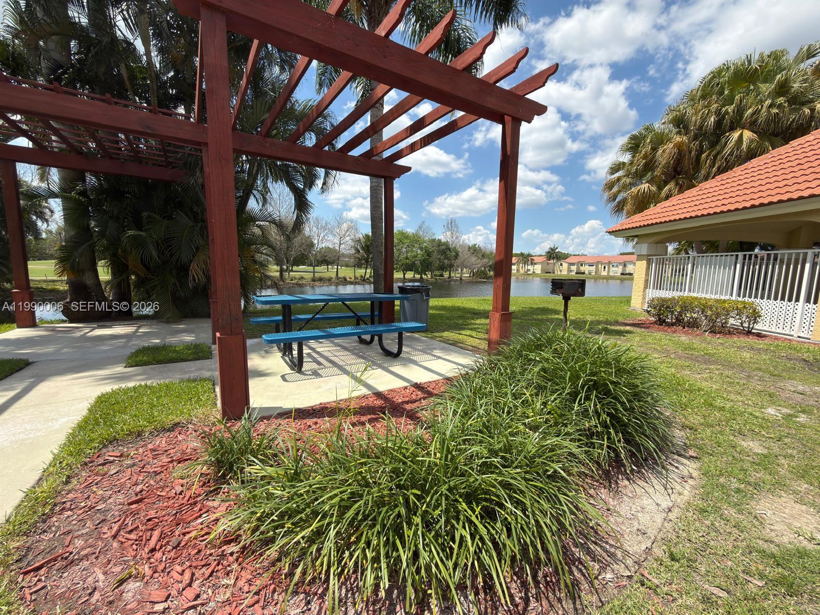 ISLES AT LAGO MAR CONDO - Residential