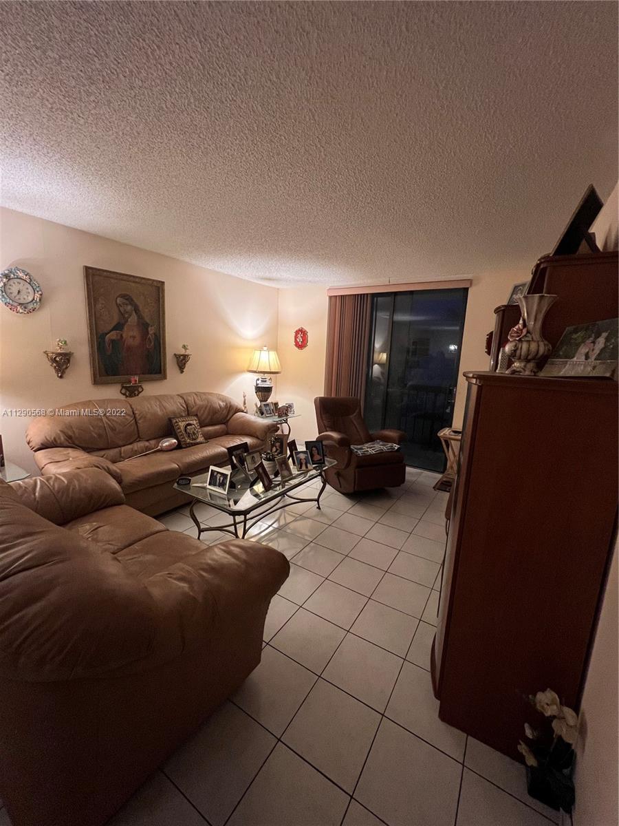 BYRON MARINA CONDO - Residential