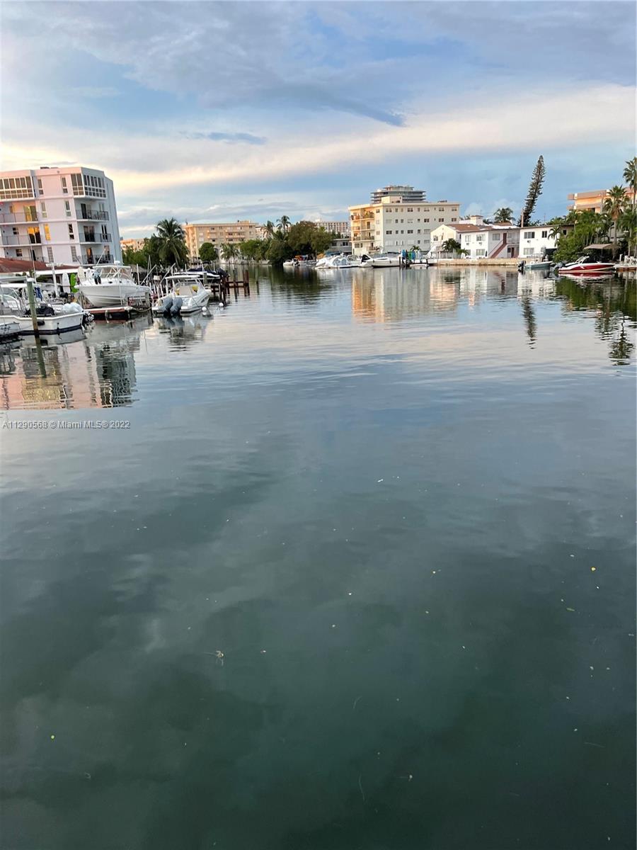 BYRON MARINA CONDO - Residential