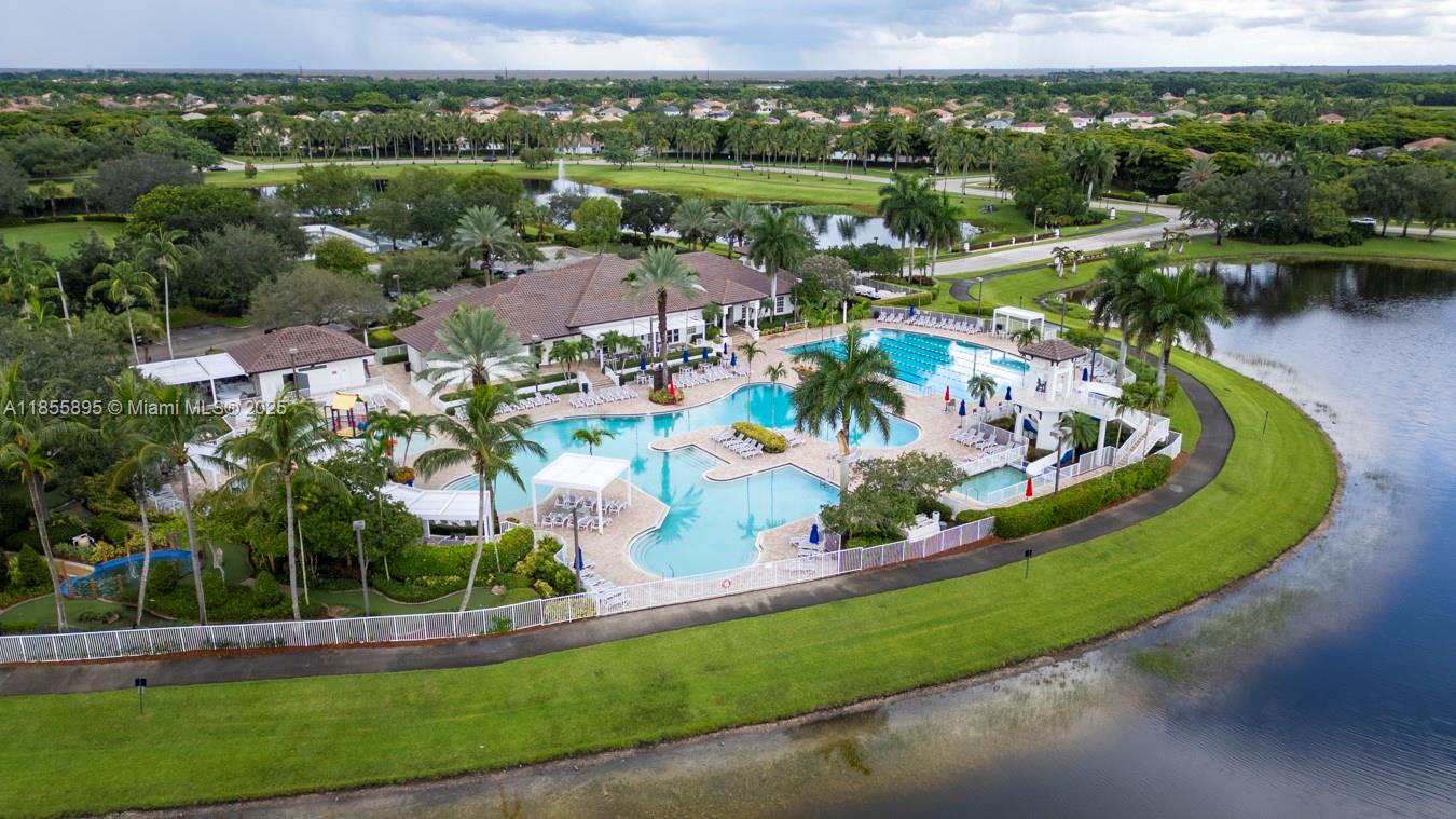 SECTOR 2-PARCELS 1 2 3 4 - Residential