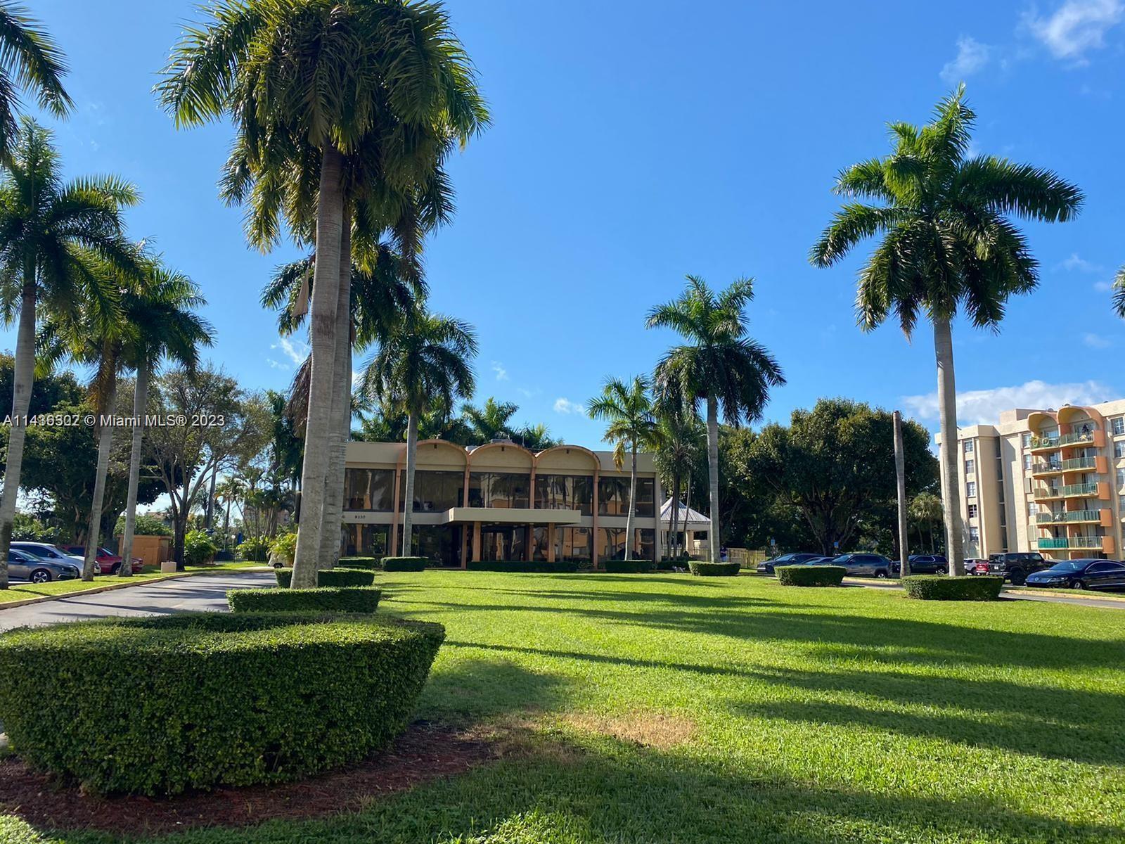 THE FOUNTAINS AT FONTAINE - Residential