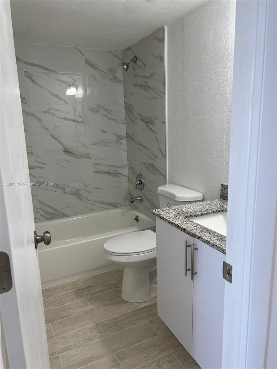 THE FOUNTAINS AT FONTAINE - Residential