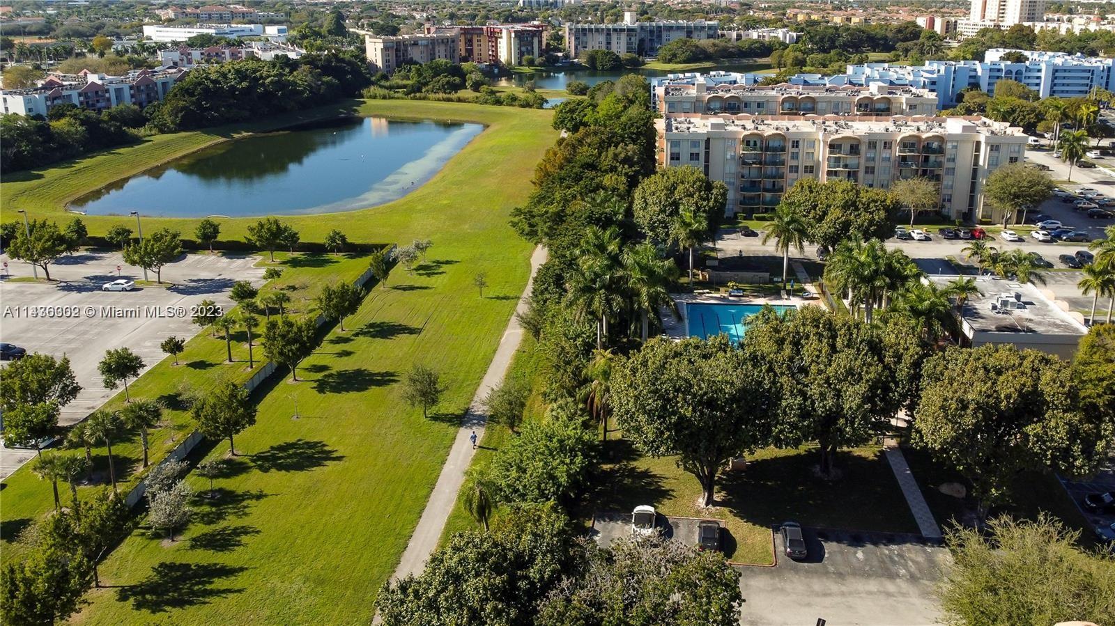 THE FOUNTAINS AT FONTAINE - Residential