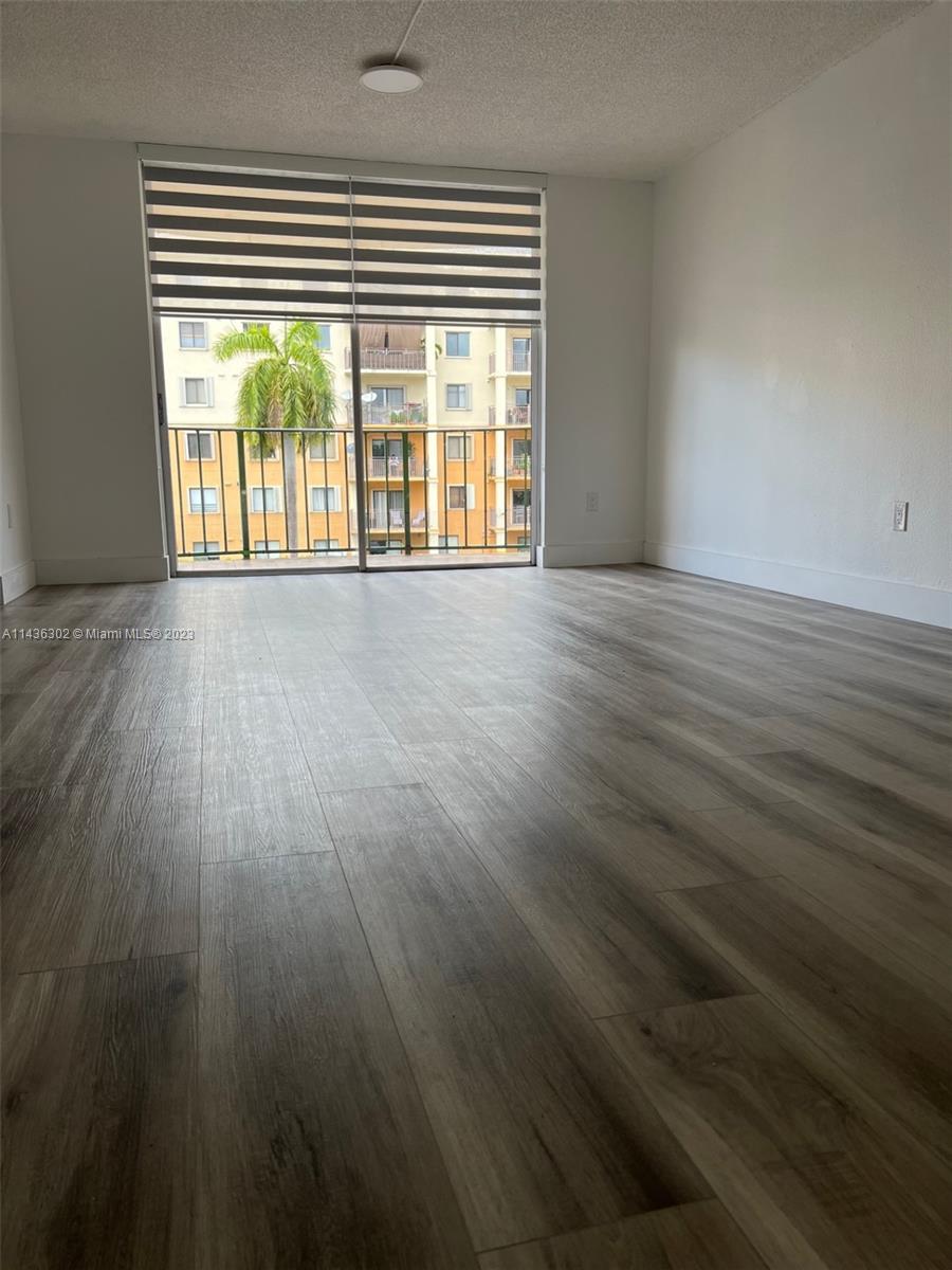 THE FOUNTAINS AT FONTAINE - Residential