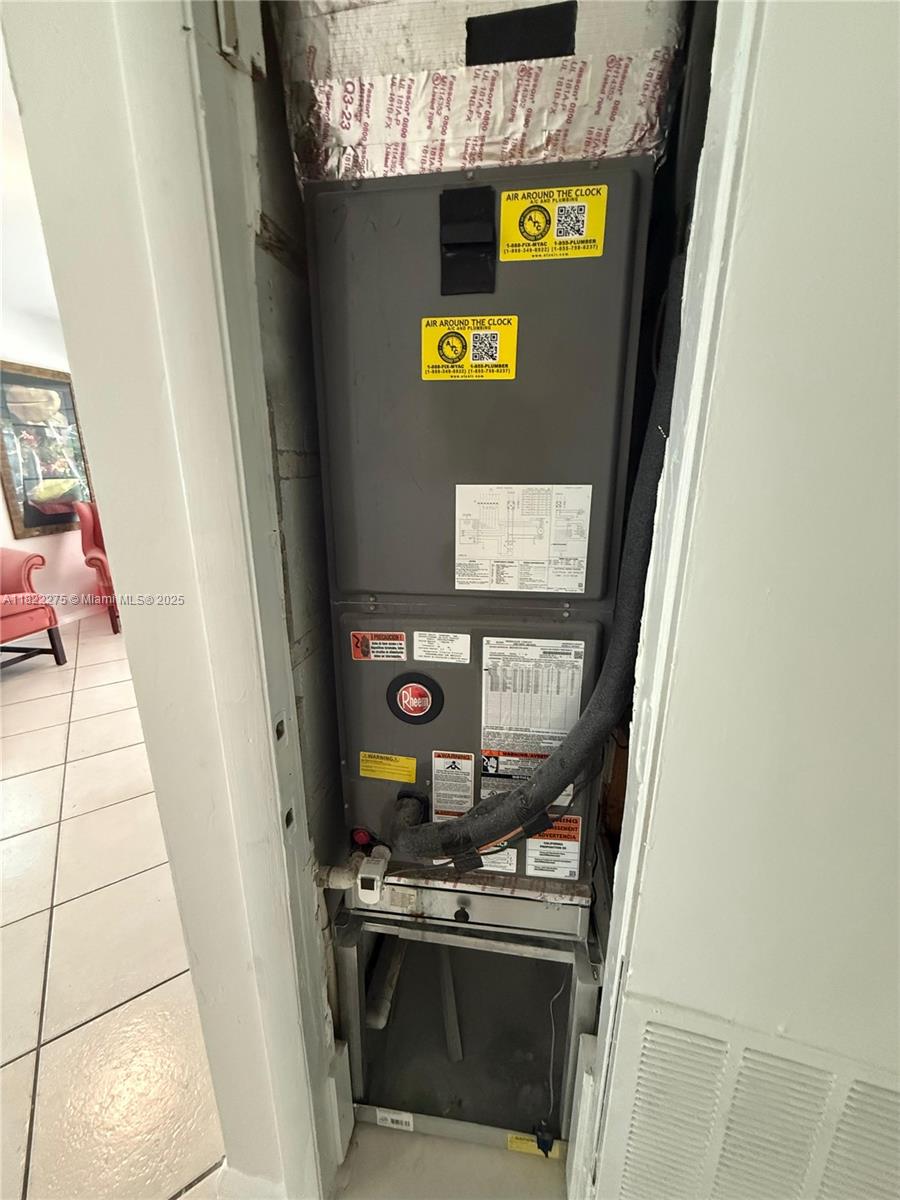 WOODLAND PARK AMD PLAT - Residential