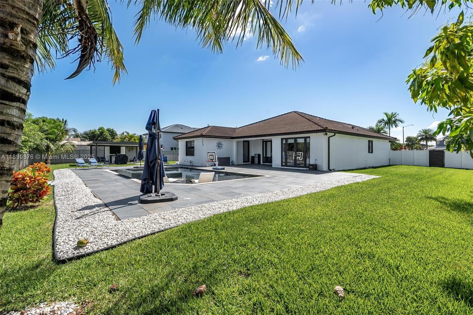 ESTATE MANSIONS 1ST ADDN - Residential