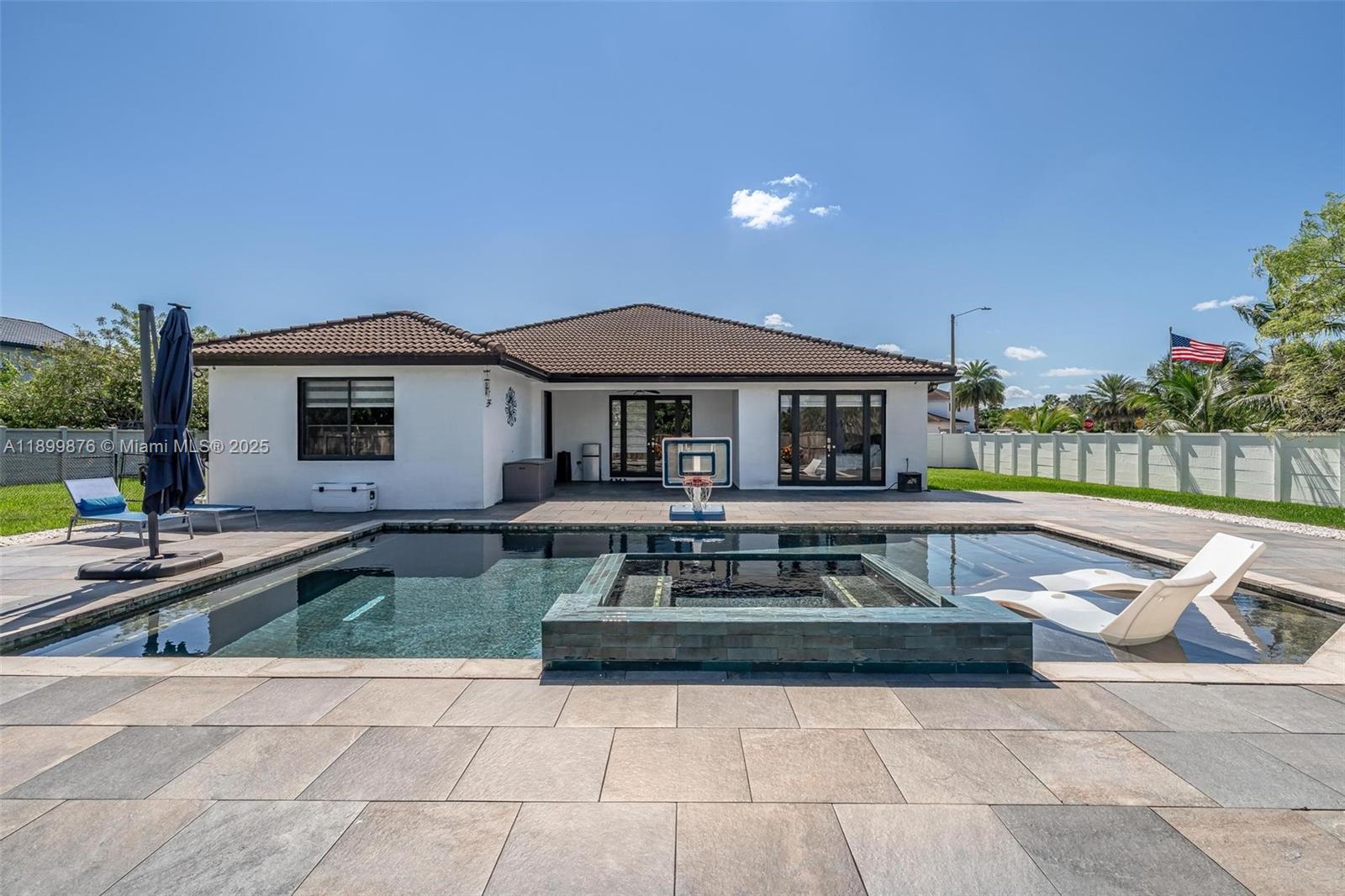ESTATE MANSIONS 1ST ADDN - Residential