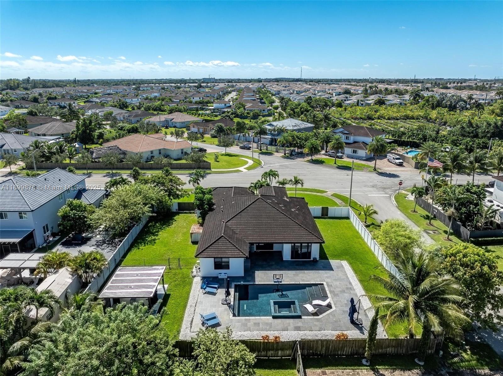 ESTATE MANSIONS 1ST ADDN - Residential